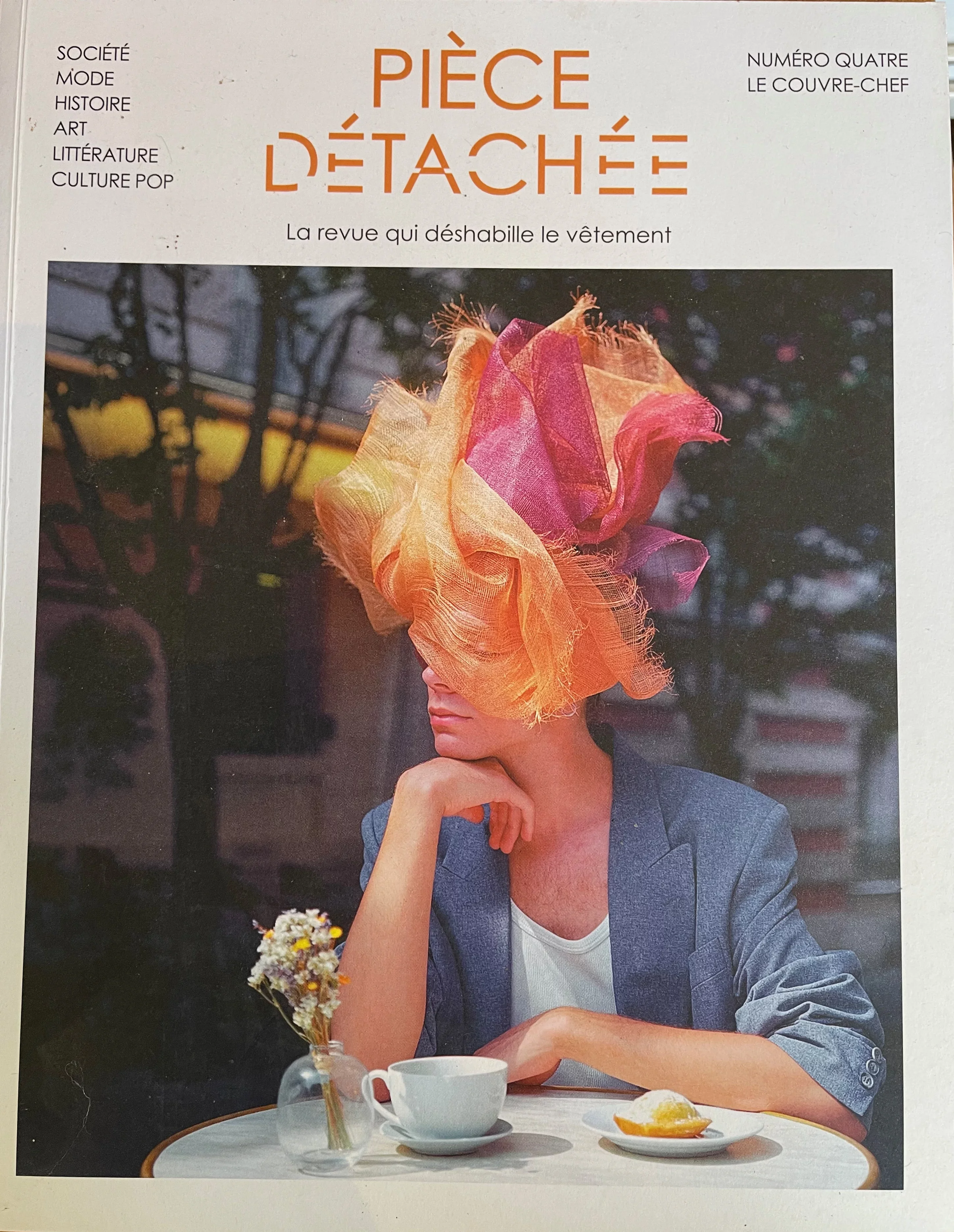 PIÉCE DÉTACHÉE La revue qui déshabille le vêtement - n°4 le couvre-chef