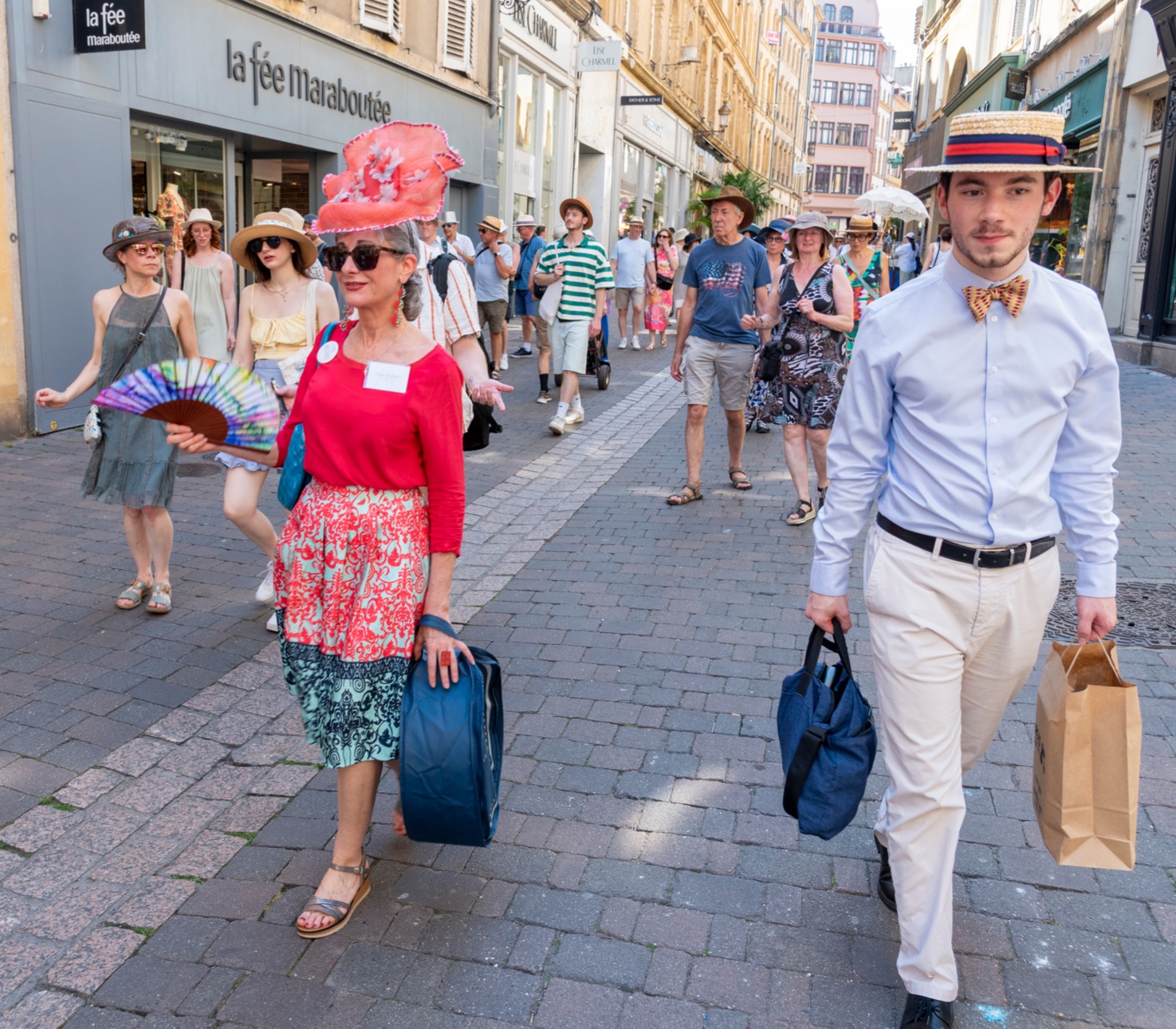 "SORTEZ EN CHAPEAU" - Promenade chapeauté à METZ