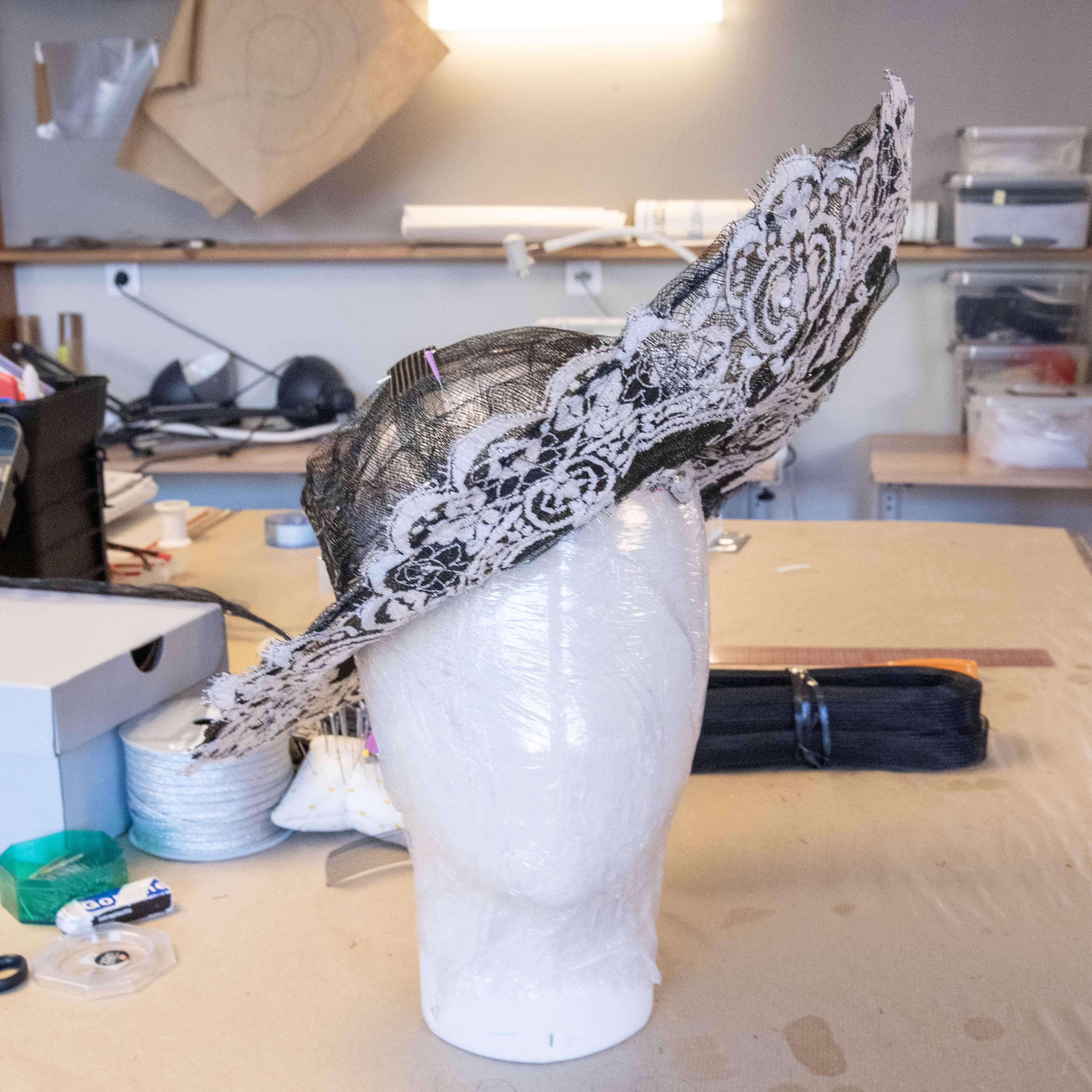 Chapeaux de spectacle et de mode en structure légère - Perfectionnement